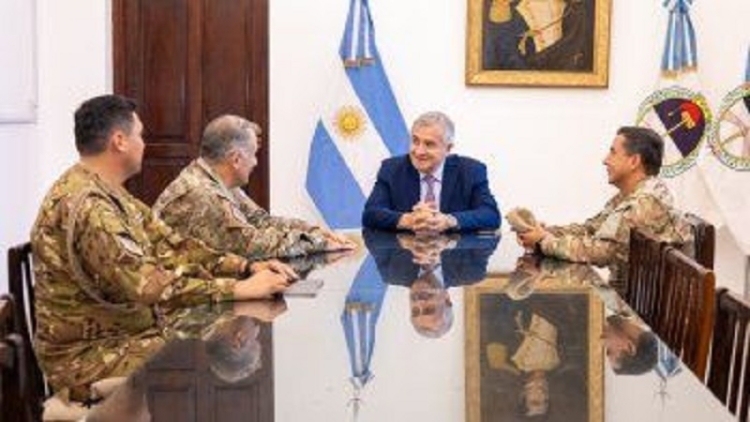 El mandatario provincial se reuni&oacute; con el nuevo Jefe de la V Brigada de Monta&ntilde;a del Ej&eacute;rcito