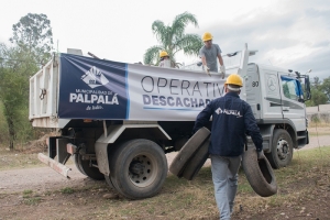 Para mayor bienestar de los vecinos se refuerza el servicio descacharrado y la unidad sanitaria m&oacute;vil