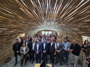 Ezequiel Atauche y Daniel Scioli se reunieron con empresarios y estudiantes de la Provincia