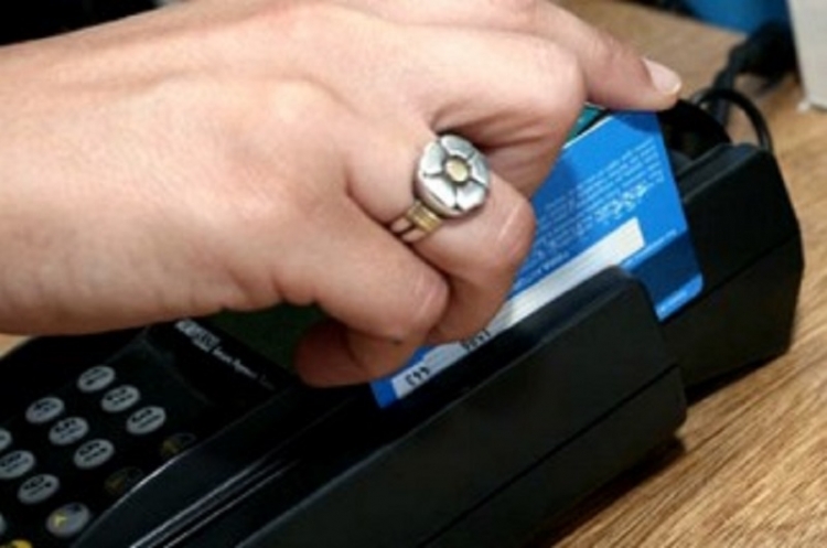 La titular de la AFIP anunci&oacute; reintregros del 15% en compras a jubilados y AUH