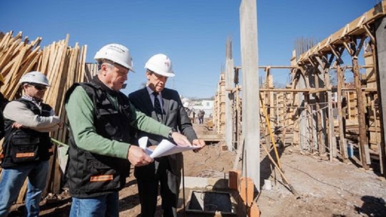 Avanza la construcci&oacute;n de Torres de Luj&aacute;n