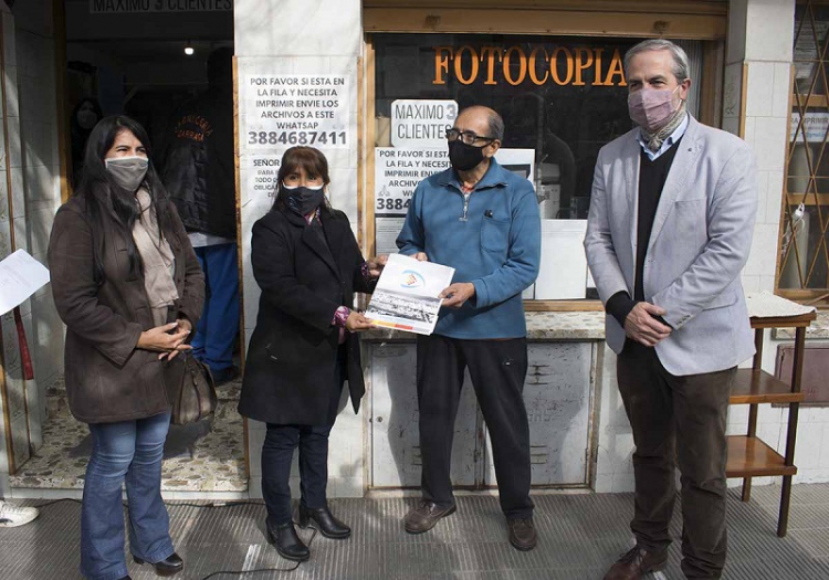 Concejales reconocieron a la librer&iacute;a 9 de julio en su 54&ordm; aniversario