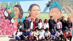 Inauguraron en Arrayanal mural referido a la solidaridad y la superaci&oacute;n de la mujer