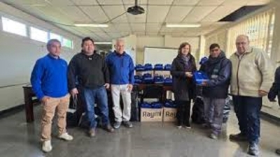 Agua Potable de Jujuy entreg&oacute; indumentaria de trabajo a personal de toda la provincia