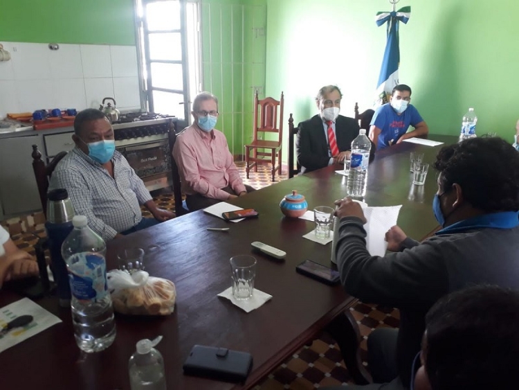 El ministerio de Trabajo y Empleo recibi&oacute; al gremio UATRE ante abandono de Naci&oacute;n