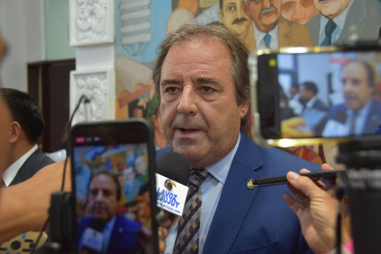 Alberto Bernis: "El compre local no es una traba para el desarrollo"