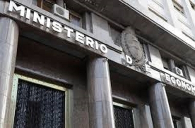 En septiembre el Gobierno logr&oacute; un nuevo super&aacute;vit fiscal