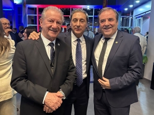 Alberto Bernis acompa&ntilde;&oacute; la asunci&oacute;n del gobernador de Santiago de Estero El&iacute;as Su&aacute;rez