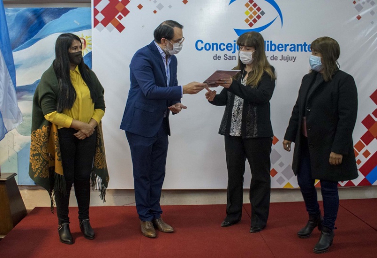 El libro &ldquo;Malvinas en primera persona&rdquo; fue declarado de inter&eacute;s municipal