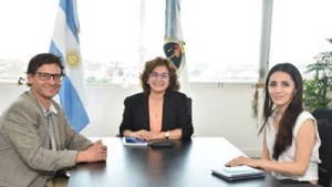 La ministra Serrano se reuni&oacute; con directivo de Ledesma