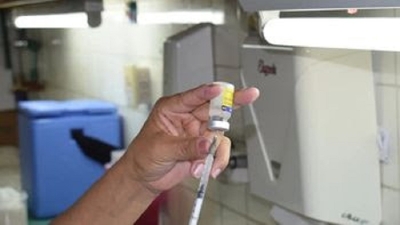 Personas que viajan deben contar con vacunaci&oacute;n frente a fiebre amarilla
