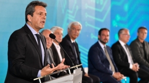 Massa present&oacute; un nuevo R&eacute;gimen de Fomento a las Inversiones y las Exportaciones