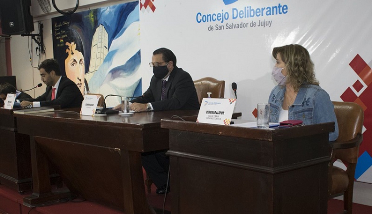 Concejales eximieron del canon a los canillitas