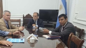 El Gobierno y Ledesma fortalecer&aacute;n al sector laboral industrial y productivo