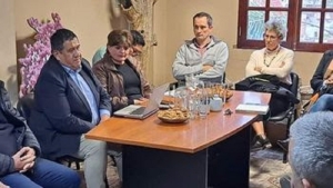 Forestales y el Consorcio del Fuego recibieron la nueva Constituci&oacute;n