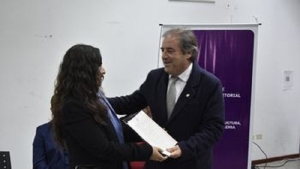 Regularizaci&oacute;n de lotes: la Provincia entreg&oacute; escrituras