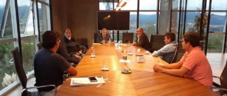 Di&aacute;logo con sectores de la construcci&oacute;n