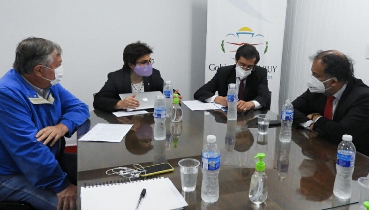 Prosigue di&aacute;logo con gremios educativos por las paritarias