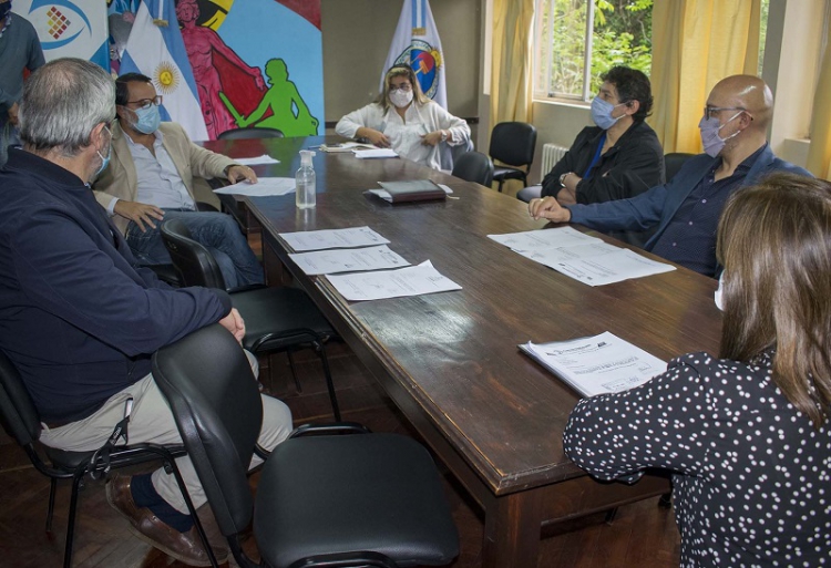 Concejales se reunieron con representantes del c&iacute;rculo m&eacute;dico veterinario