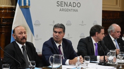 El proyecto para elevar a 25 los integrantes de la Corte obtuvo dictamen en el Senado
