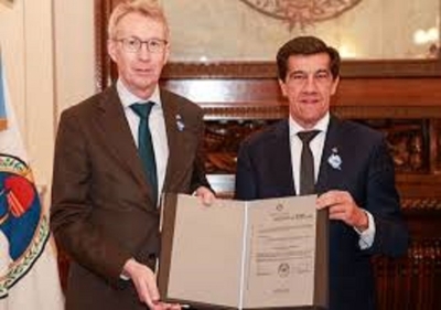 Sadir recibi&oacute; al embajador del Reino de Suecia en la Argentina
