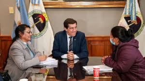 El gobernador recibi&oacute; a referentes de las comunidades de Liviara, Mina Pirquitas y Puesto Sey