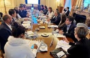 Los gobernadores de las provincias mineras ya est&aacute;n en Londres en busca de inversiones