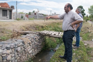 Se proyectan obras que unir&aacute;n cuatro barrios de Palpal&aacute; con un puente peatonal y otro veh&iacute;cular