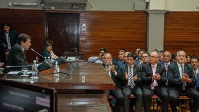 &Aacute;lvarez Garc&iacute;a: "El gobernador Sadir sabe lo que tiene que hacer"