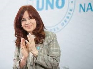 Cristina Kirchner present&oacute; su lista "Primero La Patria" y competir&aacute; contra Quintela por la presidencia del Partido Justicialista