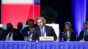 Cafiero: "La OEA nunca m&aacute;s debe legitimar procesos de desestabilizaci&oacute;n"
