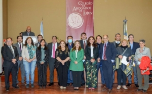 El Colegio de Abogados entreg&oacute; medallas a los matriculados