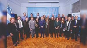 El Presidente se reuni&oacute; con acad&eacute;micas y acad&eacute;micos en Nueva York