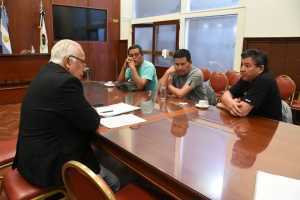 El presidente de la comisi&oacute;n de trabajo y seguridad social recibi&oacute; a empleados de la telef&oacute;nica de Palpal&aacute;