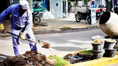 Autorizan la reanudaci&oacute;n de obras privadas y actividades de profesionales en las provincias