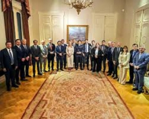 Milei plantea 3 Reformas clave y Presupuesto frente a Gobernadores