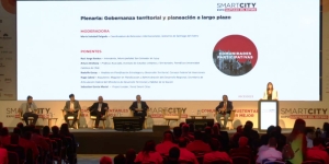 El intendente Jorge particip&oacute; de la expo smart city en Santiago del estero