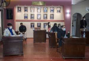 Comisi&oacute;n de transporte recibi&oacute; a empresarios