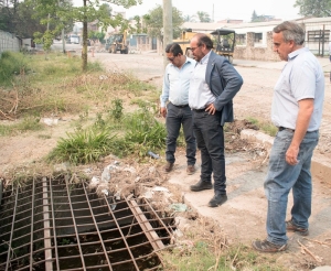 &ldquo;Corredor escolar seguro&rdquo;: el intendente recorri&oacute; obras de pavimento en el barrio alto Palpal&aacute;