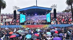 Cristina: "Soy del pueblo y de ah&iacute; no me muevo"