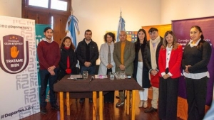 Lanzan el programa "Club Atl&eacute;tico Tr&aacute;tame Bien" para erradicar la violencia en el deporte juje&ntilde;o