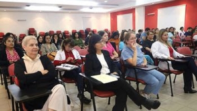 140 profesionales egresaron del ciclo de Educaci&oacute;n M&eacute;dica Continua en Pediatr&iacute;a