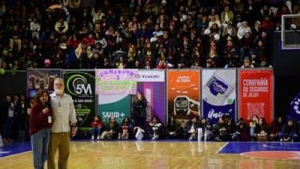 El neurocient&iacute;fico Hern&aacute;n Aldana contagi&oacute; de emociones para el arte de ense&ntilde;ar ante un estadio colmado de docentes