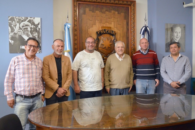 Rivarola gestiona obras preventivas por la &eacute;poca estival y lograr el monitoreo hidroclim&aacute;tico a trav&eacute;s del pluvi&oacute;metro