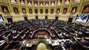 Diputados busca convertir en ley el proyecto de etiquetado frontal