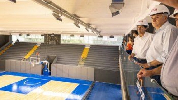 Morales y Sadir observaron los avances de obras en la Ciudad de las Artes y Federaci&oacute;n de B&aacute;squet