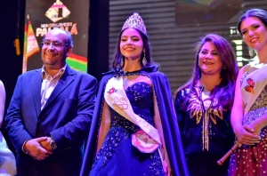 Palpal&aacute; proclam&oacute; a "Rosario Terradez" como su nueva soberana de la fne 2022