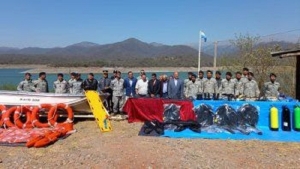 Personal Lacustre de la Polic&iacute;a de la Provincia recibi&oacute; elementos n&aacute;uticos