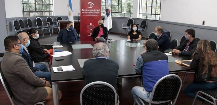 El intendente municipal recibi&oacute; la visita de profesionales de la construcci&oacute;n
