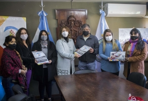Declararon de inter&eacute;s municipal el libro &ldquo;ceremonias en carnaval - la bajada&rdquo;